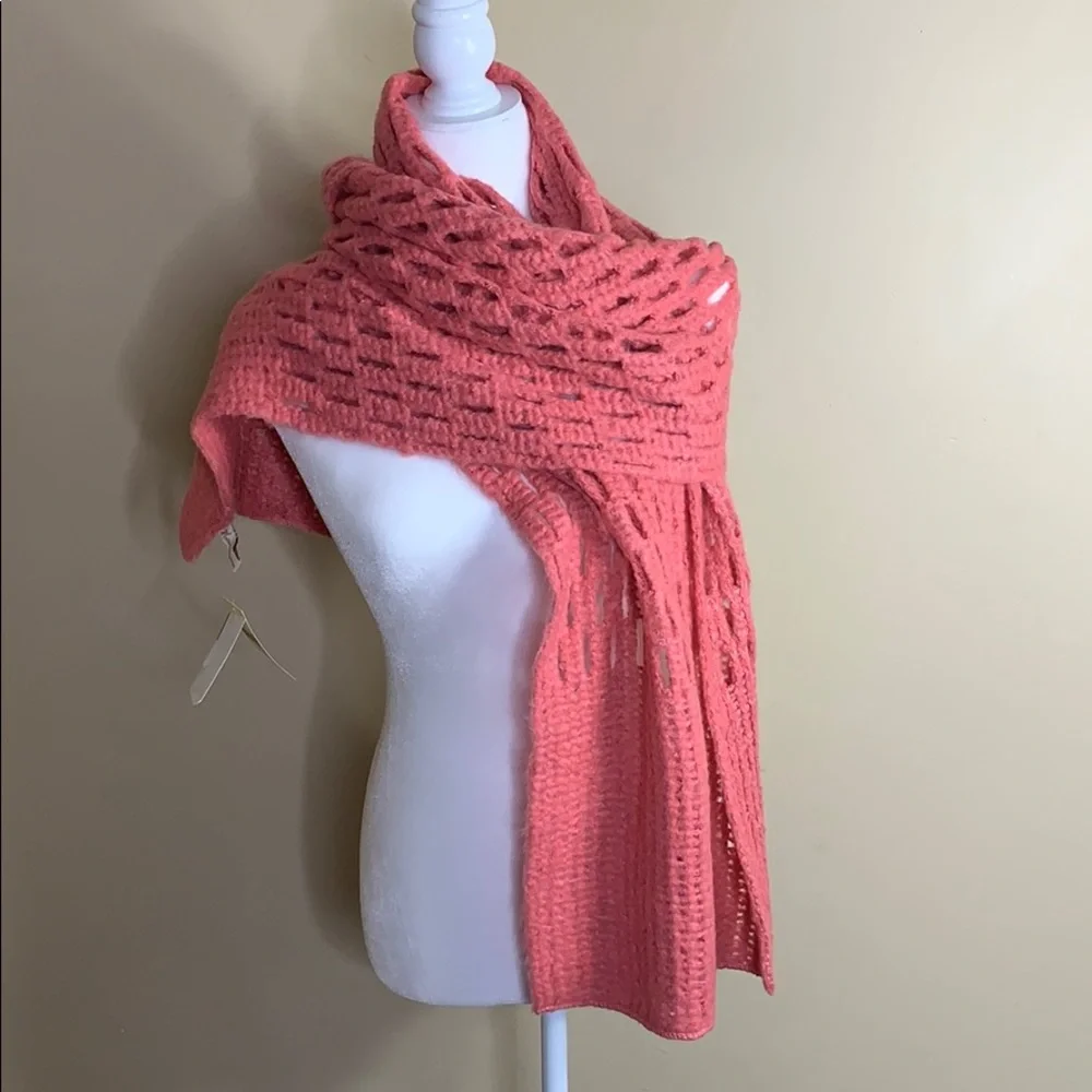 Collection 18 pink winter scarf‎ NWT